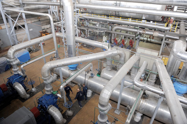 КАД ГРАДОВИ ГРЕШЕ, ГРАЂАНИ ИСПАШТАЈУ: Обични људи трпе због дугова локалних институција